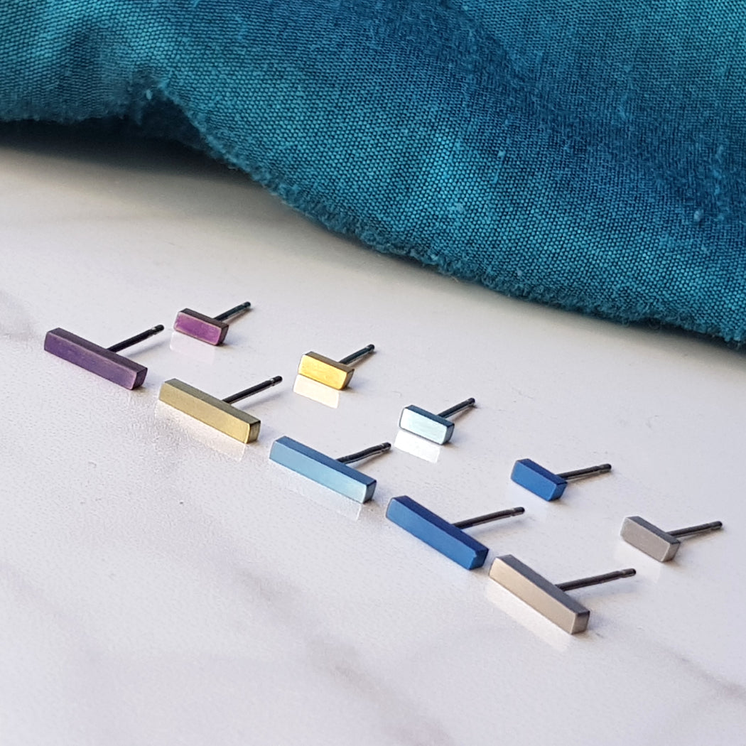 Titanium bar stud Earrings