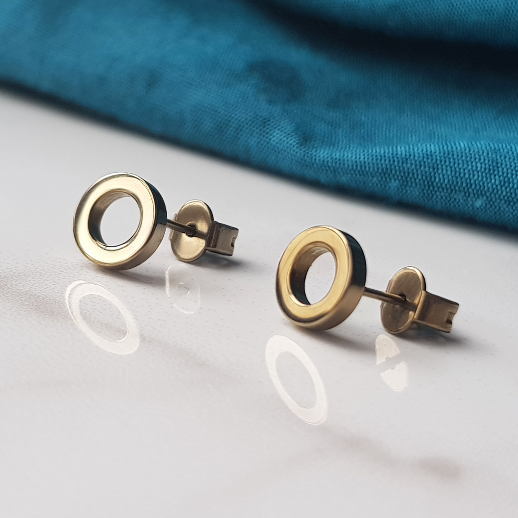 Titanium Stud Earrings Circle Earrings in 5 Colours 8mm CATLOGIX