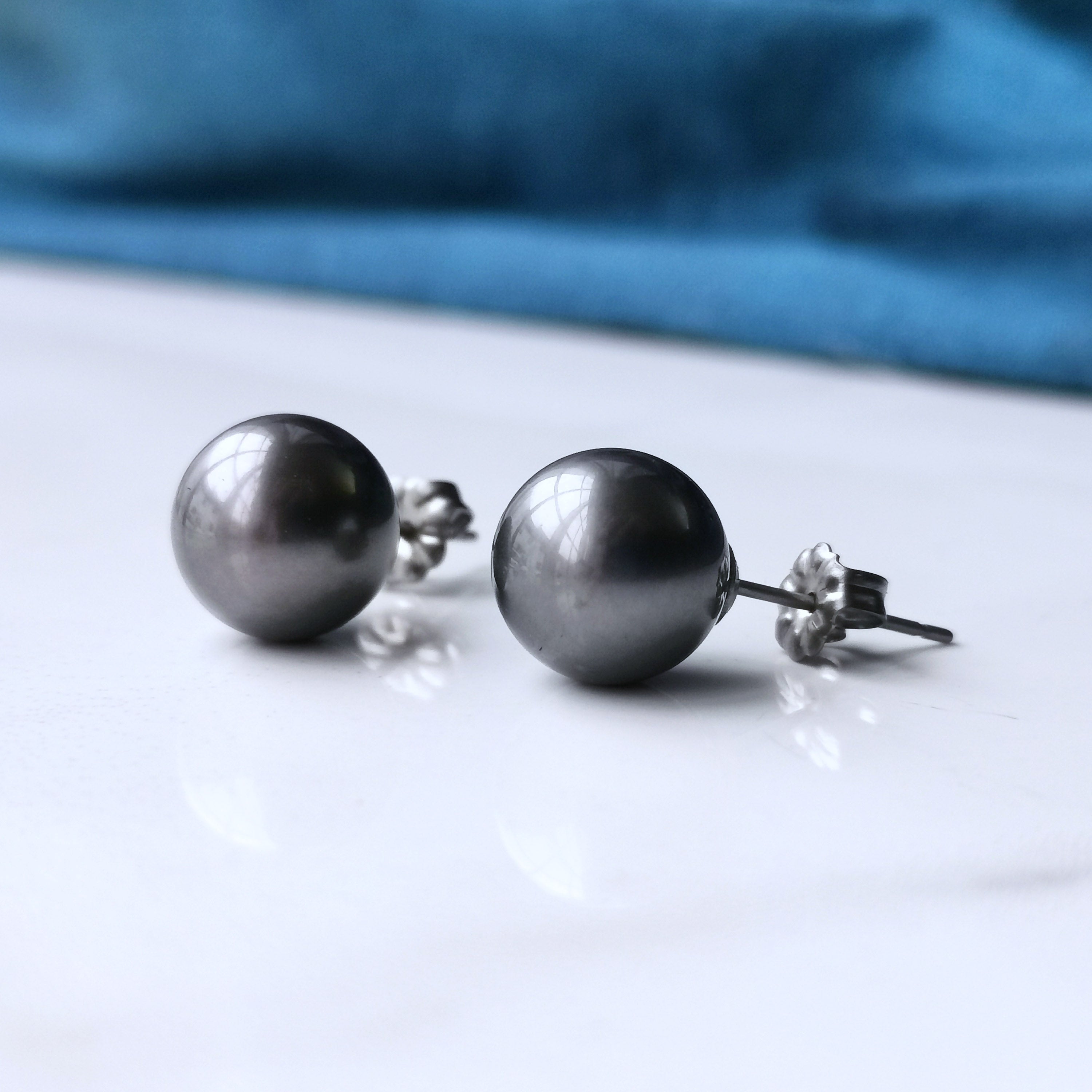 Large Pearl Earrings - Tahitian Black Pearls and Nickel Free Titanium - 10mm