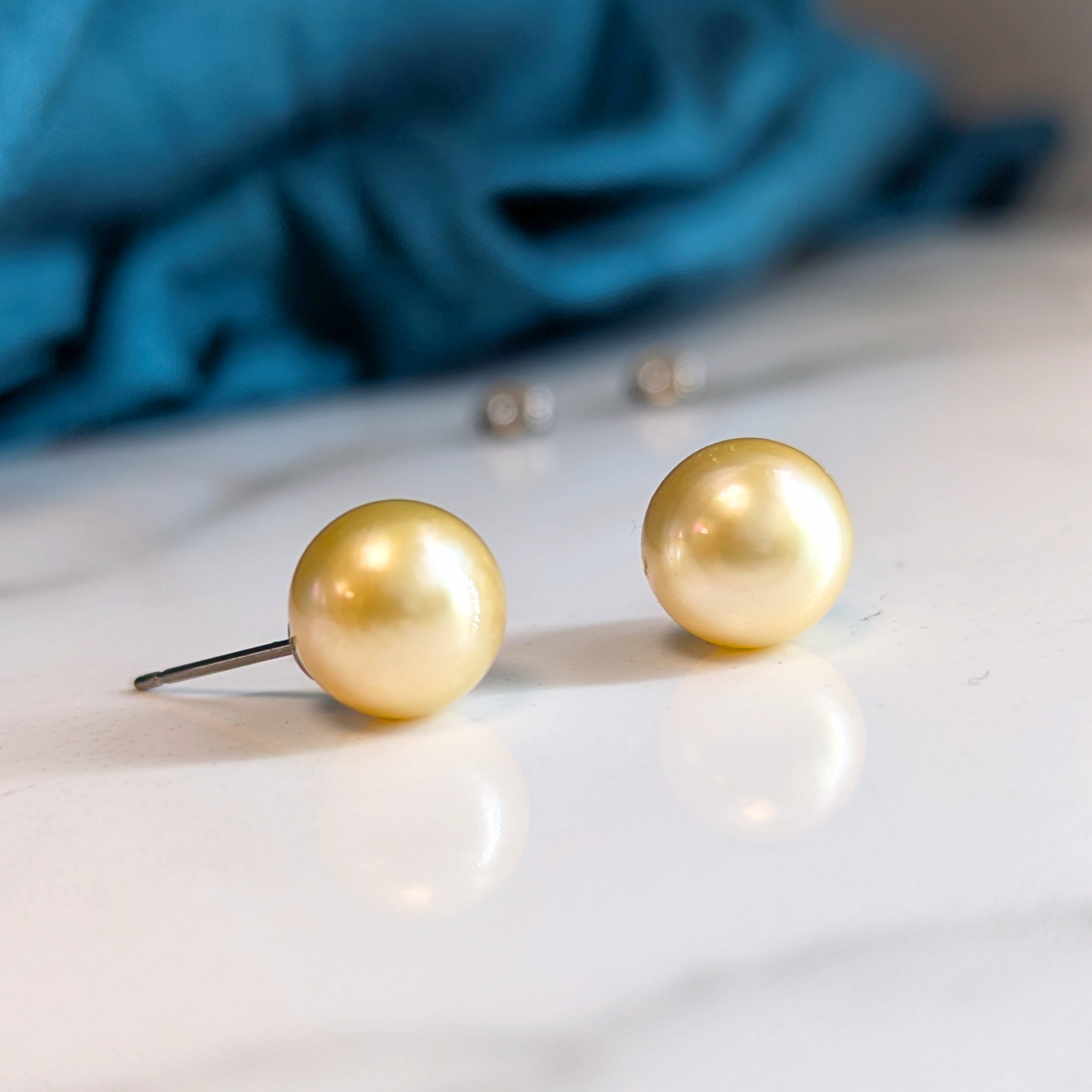 Golden southsea Titanium pearl stud earrings hypoallergenic 