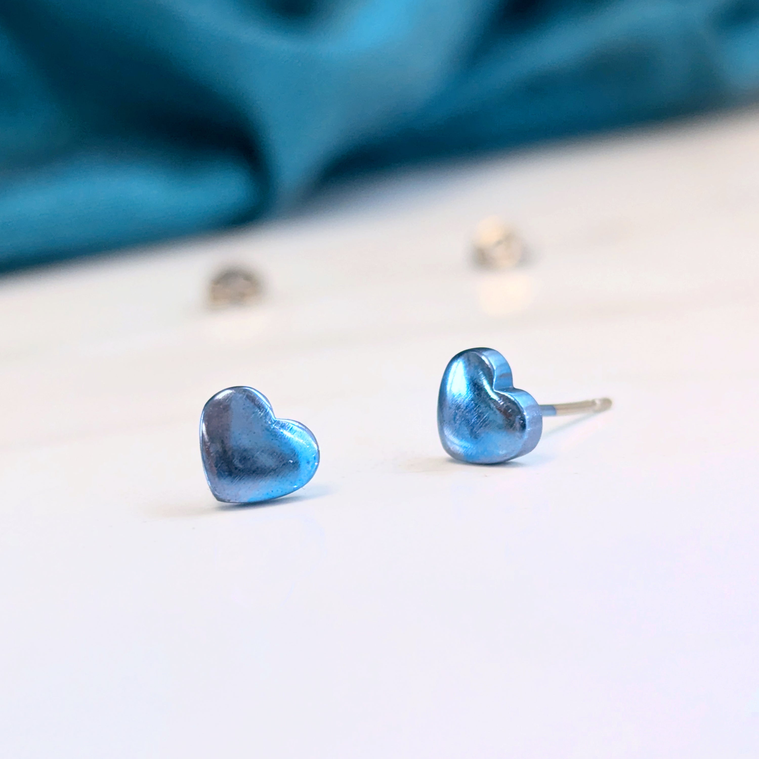 Titanium Stud Earrings - Heart Earrings in 5 Colours - 7mm