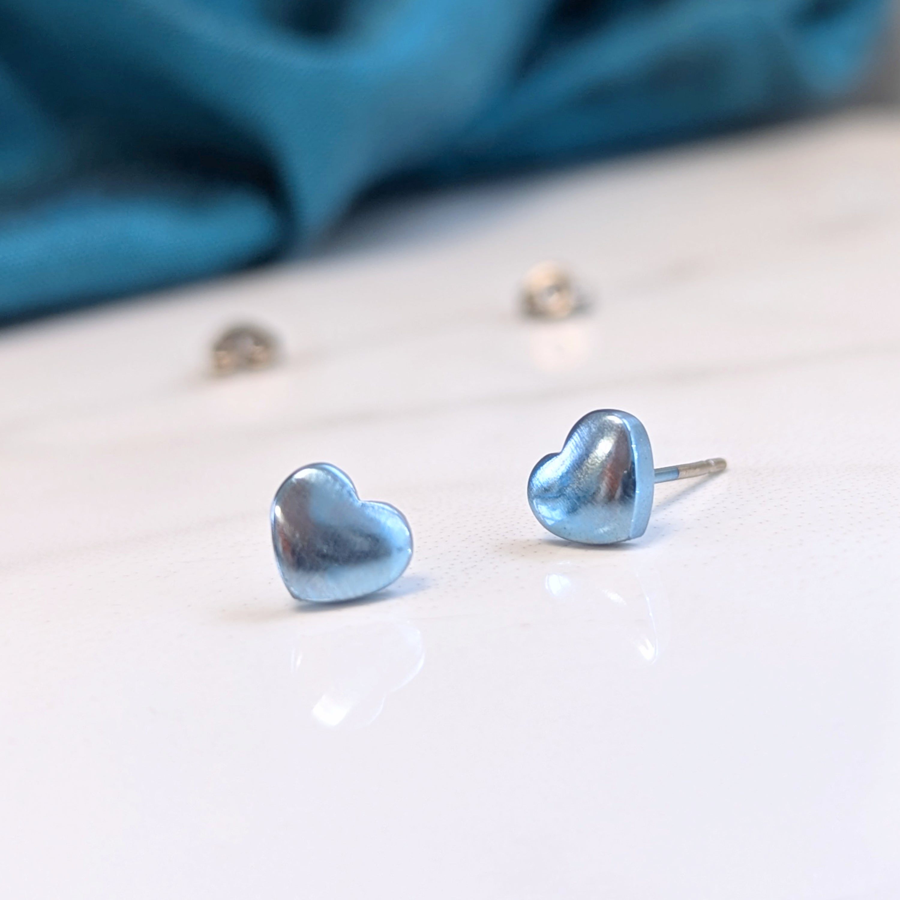 Titanium Stud Earrings - Heart Earrings in 5 Colours - 7mm