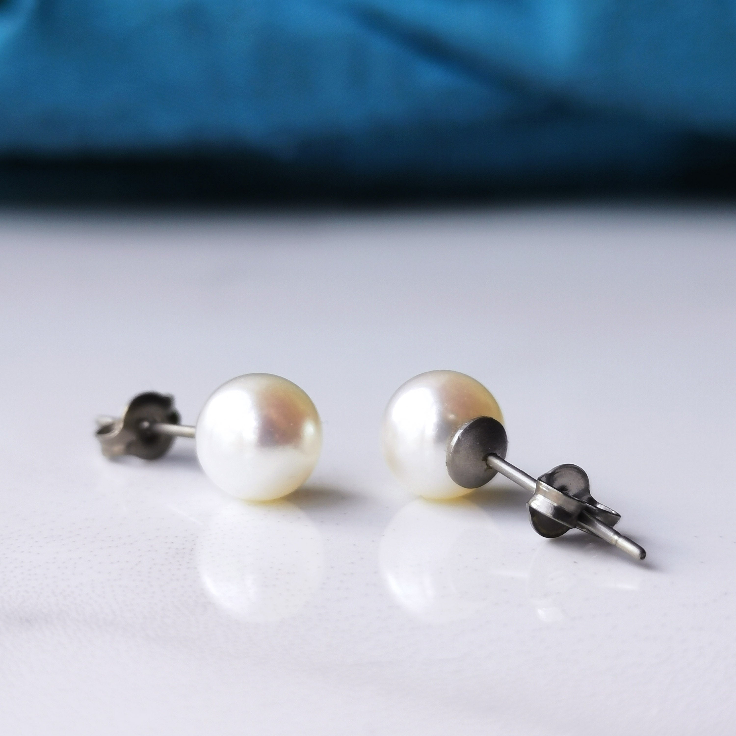 Large Freshwater Pearl Earrings - White Pearls and Hypoallergenic Titanium