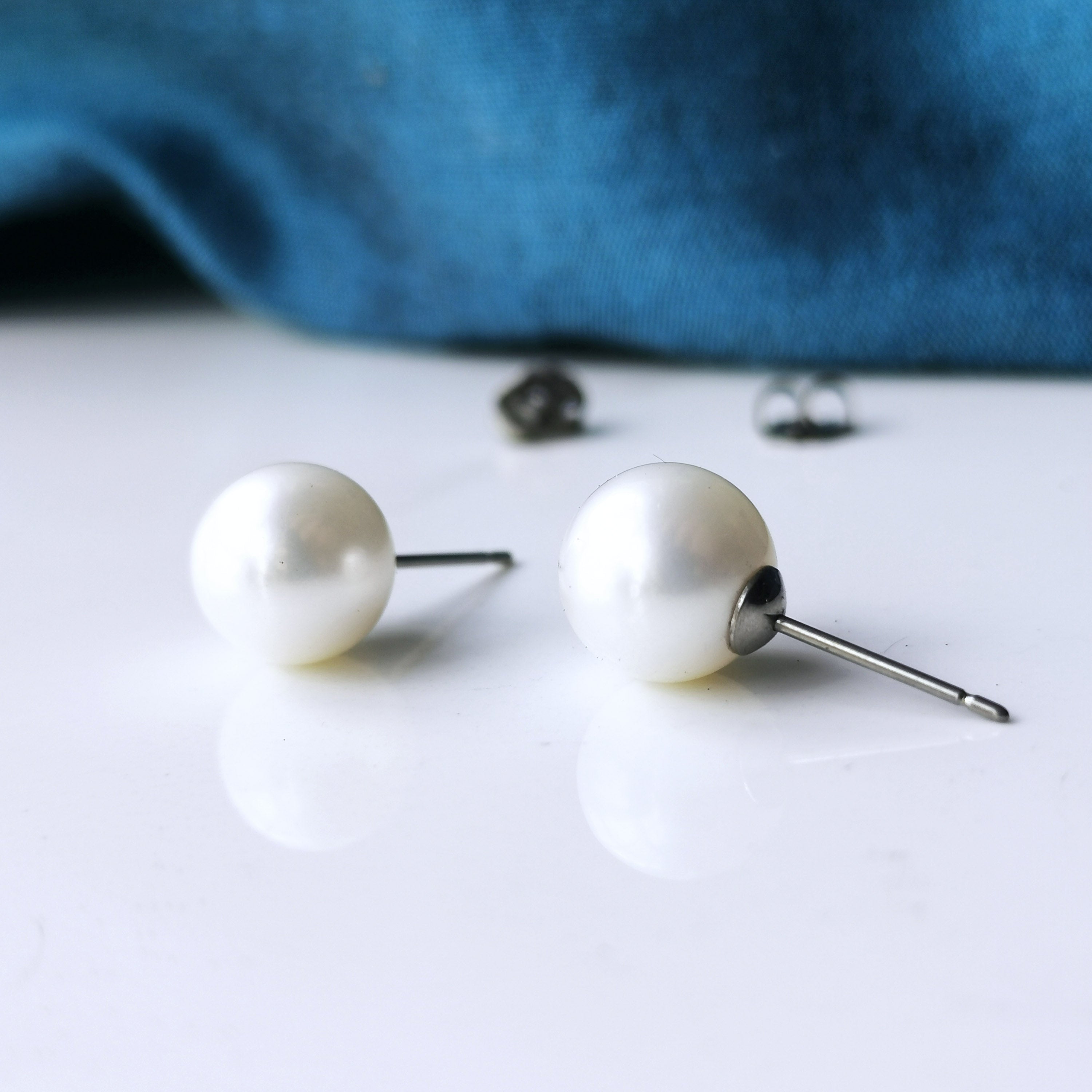 Large Freshwater Pearl Earrings - White Pearls and Hypoallergenic Titanium