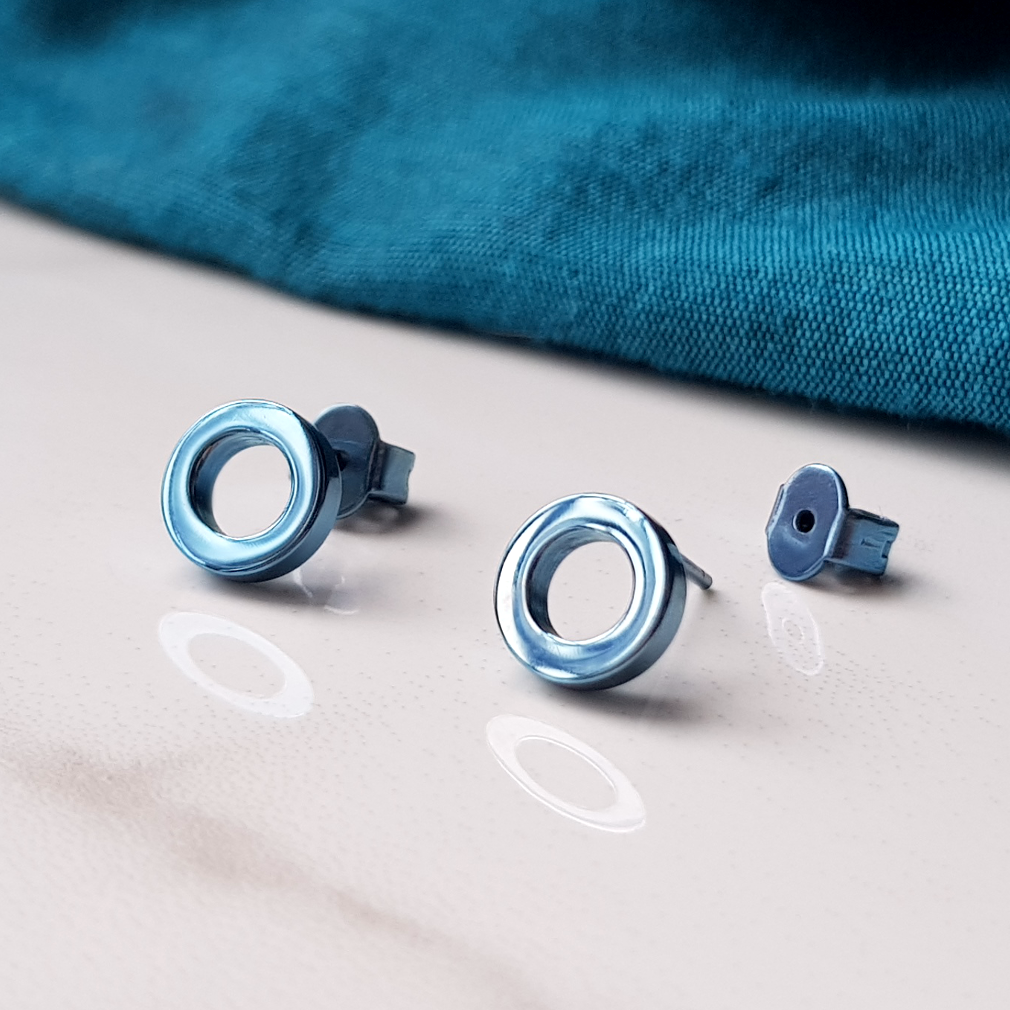 Titanium Stud Earrings with Titanium Backings. Titanium Stud Earrings with Titanium Backings. Grade 1 Titanium, Allergy Free, Titanium light blue no nickel 